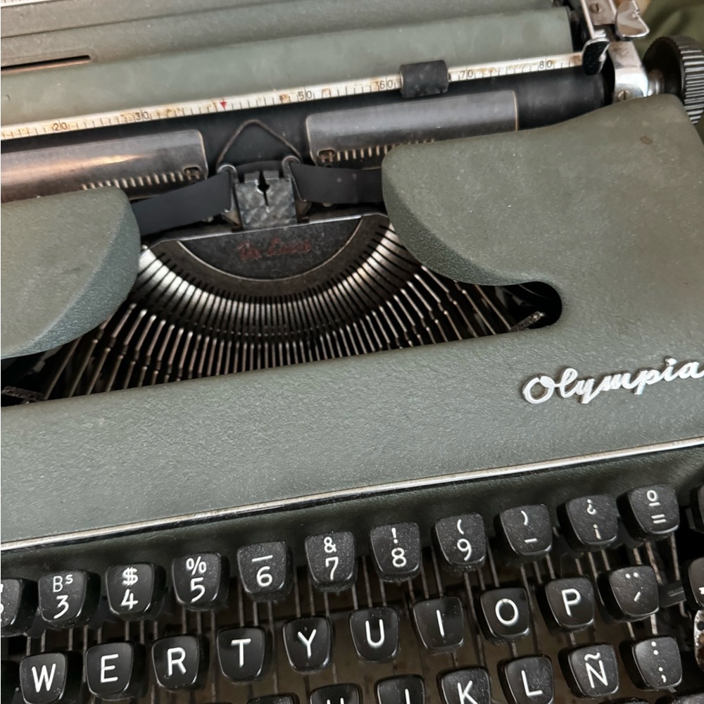 Vintage Olympia typewriter serial number 713911